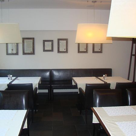 Penzion Royal Trencin Luaran gambar